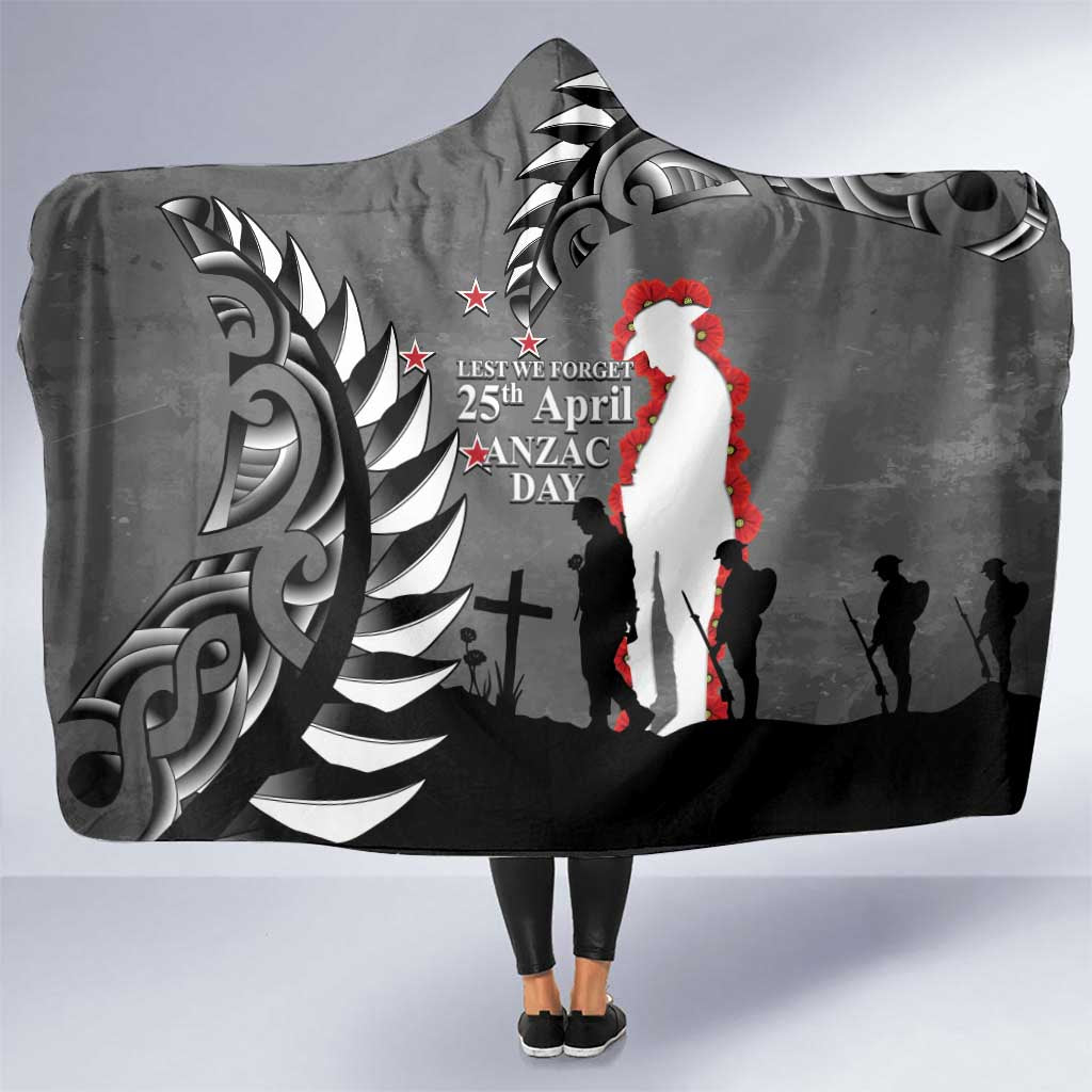 New Zealand ANZAC Day Hooded Blanket 25th April Silver Fern With Poppy