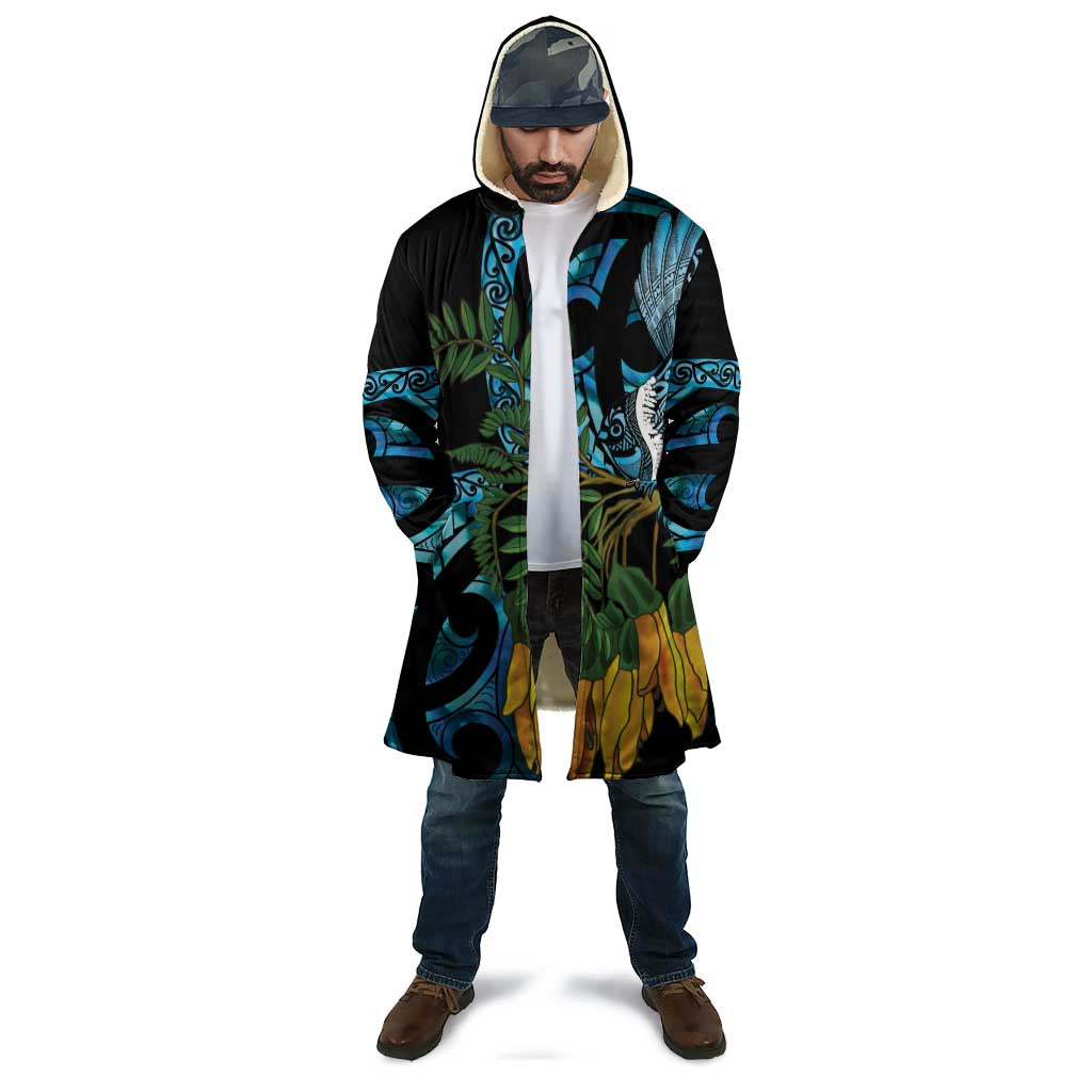 Turquoise New Zealand Kowhai And Piwakawaka Cloak Maori Ngaru Paua Shell - Polynesian Pride