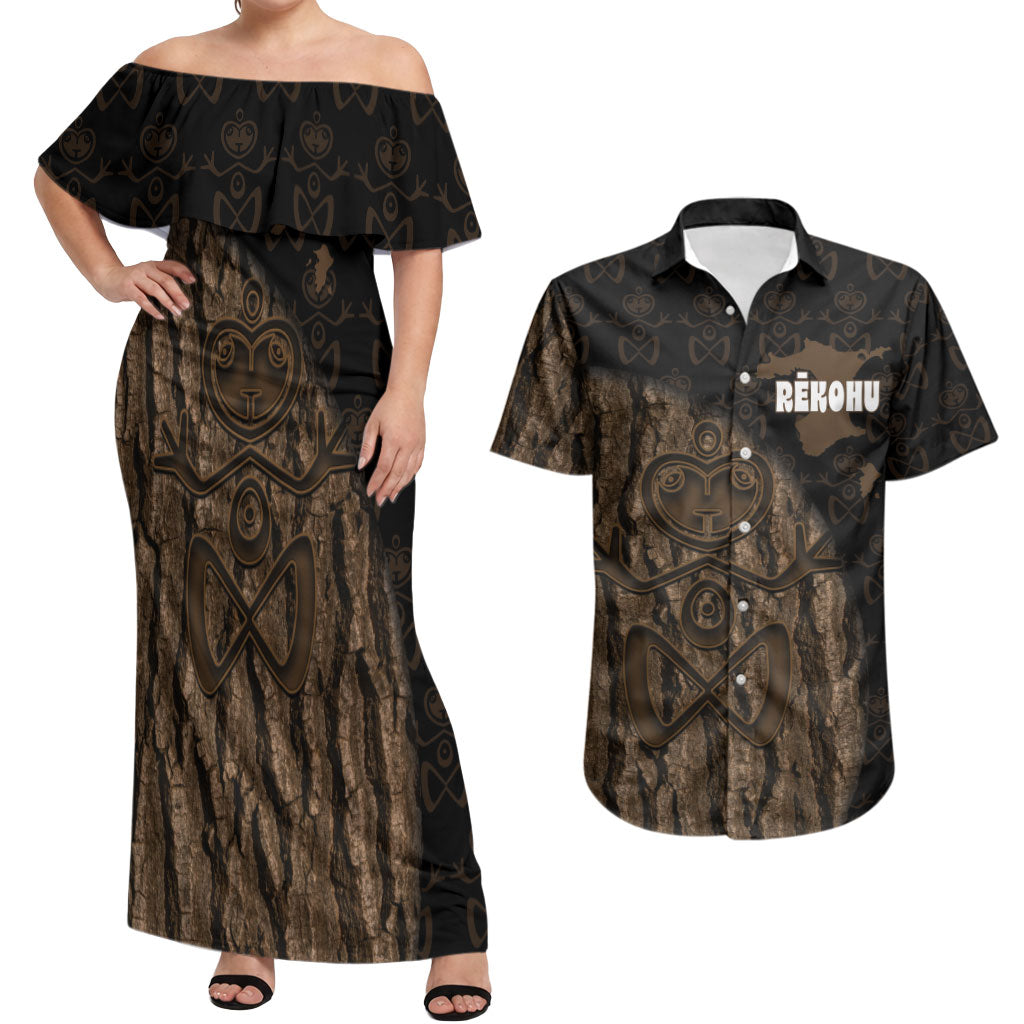 Moriori Kekoru New Zealand Personalised Couples Matching Off Shoulder Maxi Dress and Hawaiian Shirt Kopi Rakau Carving Chatham Islands Map LT14 Black - Polynesian Pride