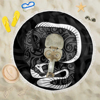 Black New Zealand Eel Beach Blanket Aotearoa Maori Tuna With Kotiate Weapon LT14 One Size 150cm Black - Polynesian Pride