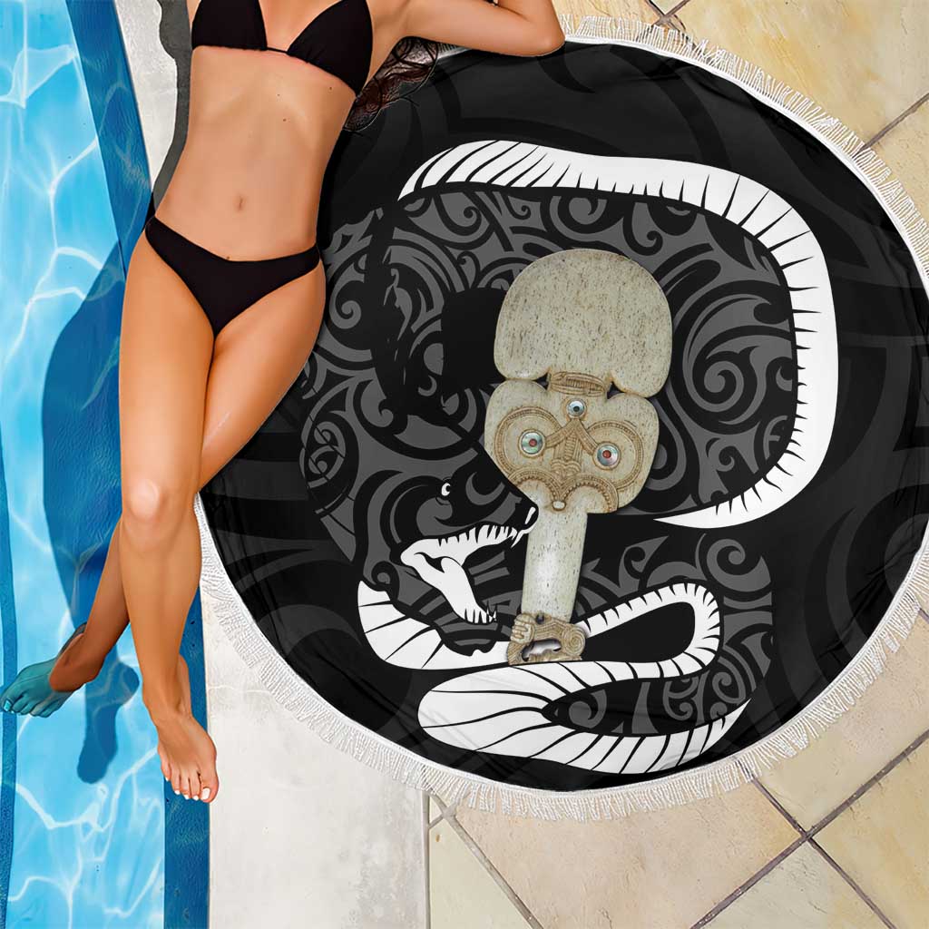 Black New Zealand Eel Beach Blanket Aotearoa Maori Tuna With Kotiate Weapon LT14 - Polynesian Pride