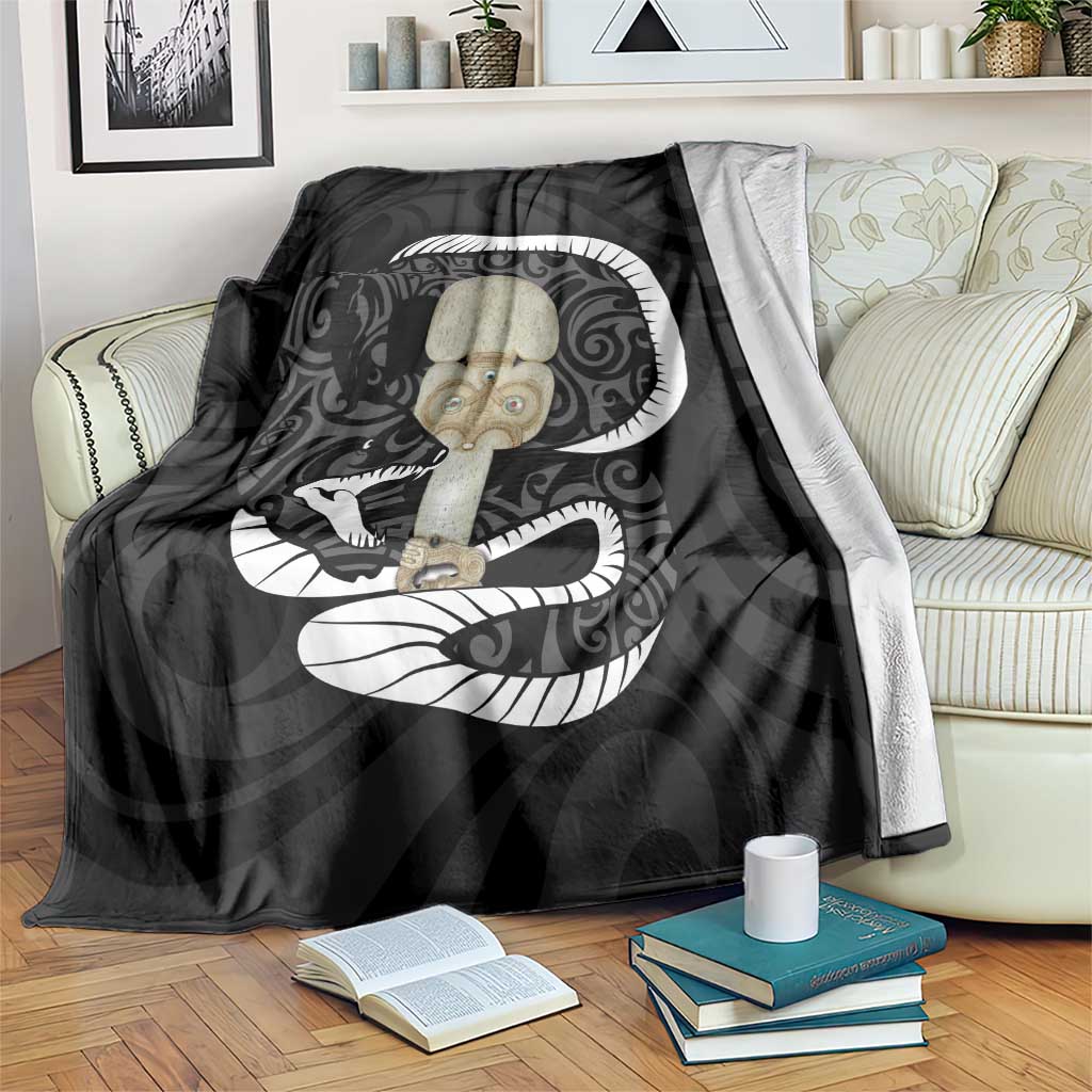 Black New Zealand Eel Blanket Aotearoa Maori Tuna With Kotiate Weapon LT14 Black - Polynesian Pride
