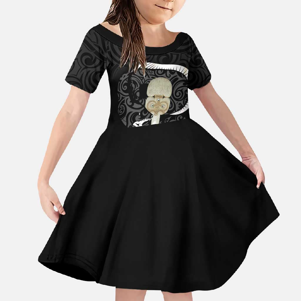 Black New Zealand Eel Family Matching Short Sleeve Bodycon Dress and Hawaiian Shirt Aotearoa Maori Tuna With Kotiate Weapon LT14 Daughter's Dress Black - Polynesian Pride