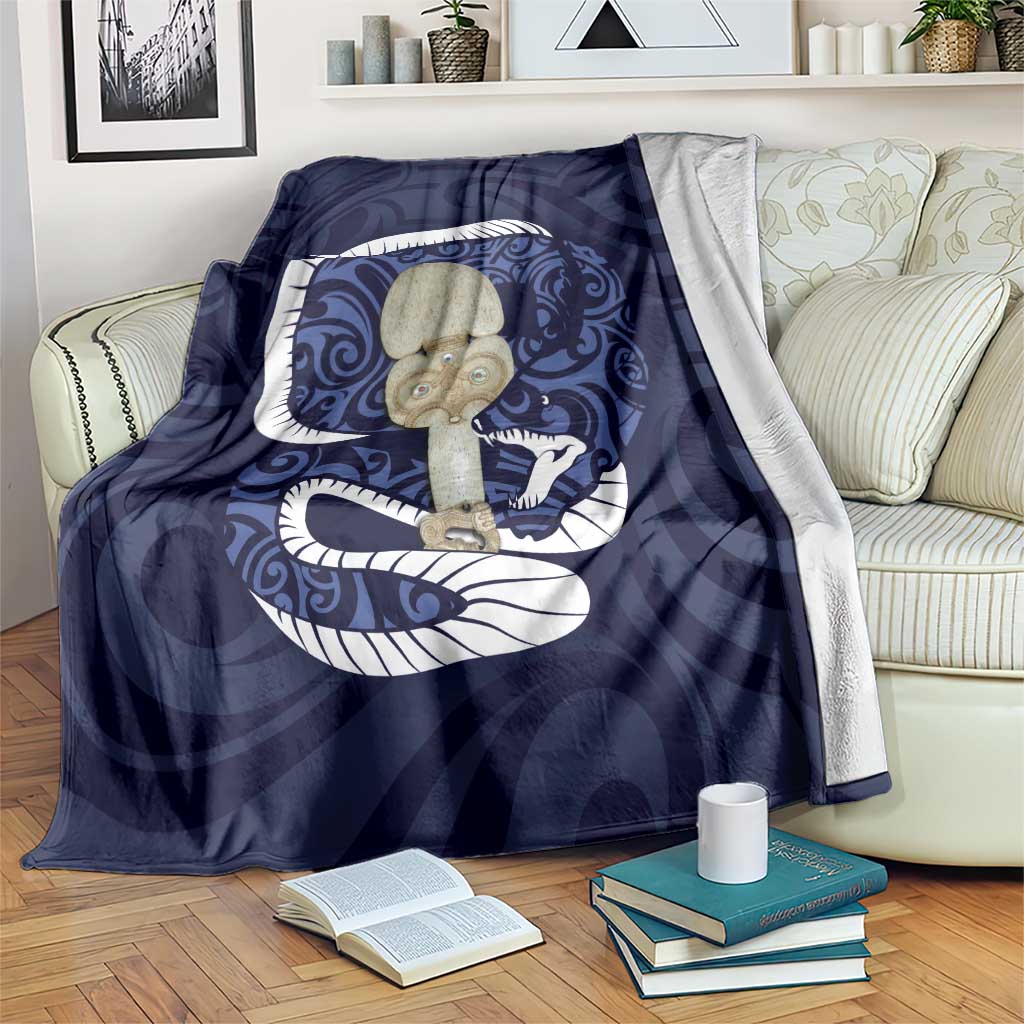 Blue New Zealand Eel Blanket Aotearoa Maori Tuna With Kotiate Weapon LT14 Blue - Polynesian Pride