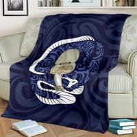 Blue New Zealand Eel Blanket Aotearoa Maori Tuna With Kotiate Weapon LT14 - Polynesian Pride