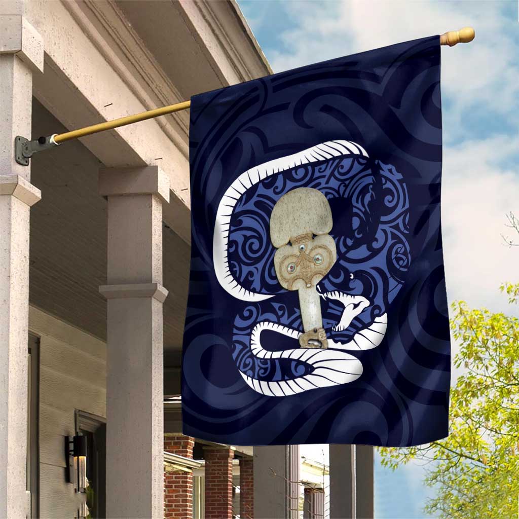 Blue New Zealand Eel Garden Flag Aotearoa Maori Tuna With Kotiate Weapon LT14 House Flag Blue - Polynesian Pride