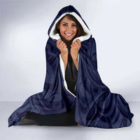 Blue New Zealand Eel Hooded Blanket Aotearoa Maori Tuna With Kotiate Weapon LT14 - Polynesian Pride