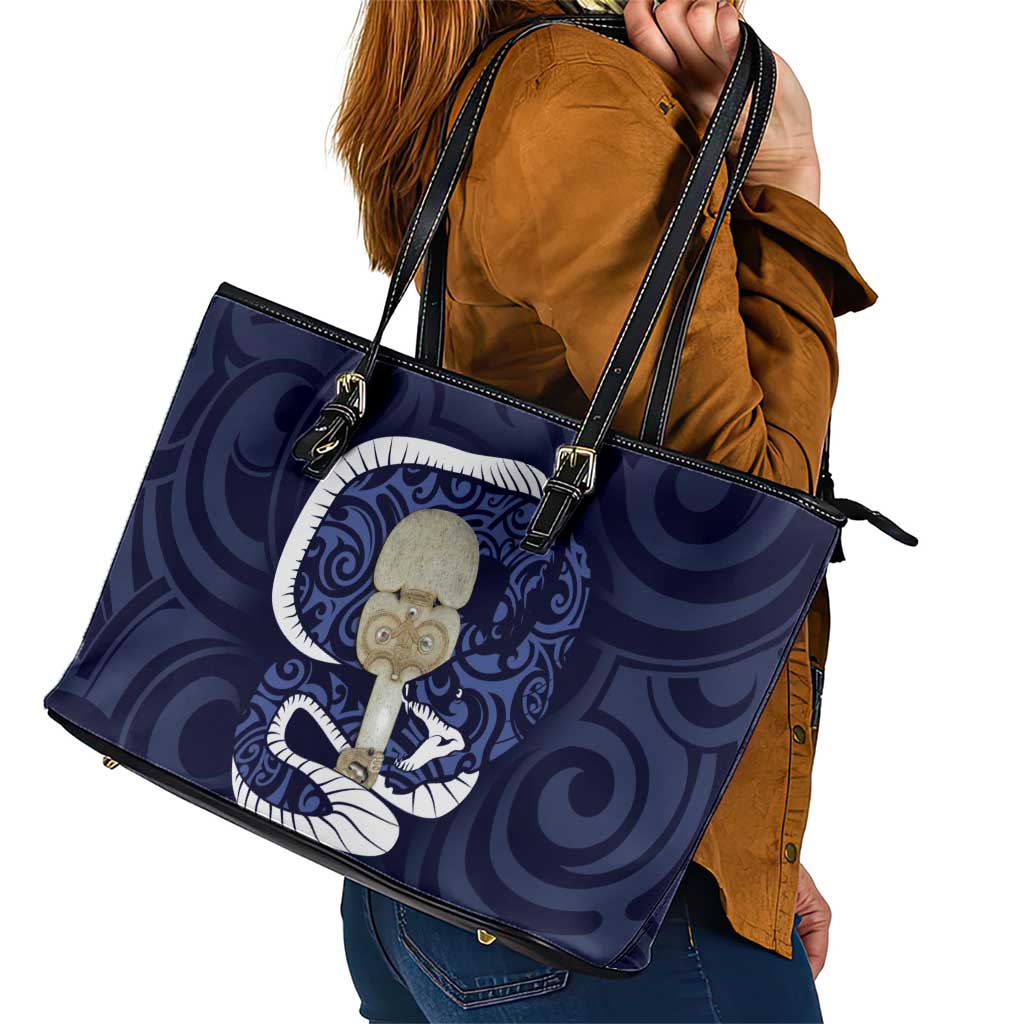 Blue New Zealand Eel Leather Tote Bag Aotearoa Maori Tuna With Kotiate Weapon LT14 - Polynesian Pride