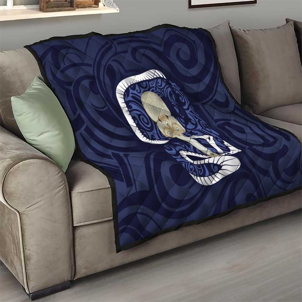 Blue New Zealand Eel Quilt Aotearoa Maori Tuna With Kotiate Weapon