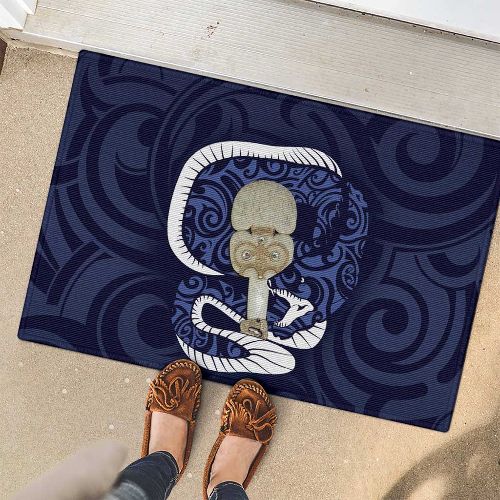 Blue New Zealand Eel Rubber Doormat Aotearoa Maori Tuna With Kotiate Weapon LT14 - Polynesian Pride