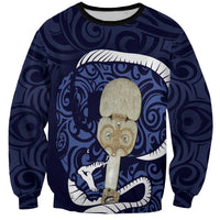 Blue New Zealand Eel Sweatshirt Aotearoa Maori Tuna With Kotiate Weapon LT14 Unisex Blue - Polynesian Pride
