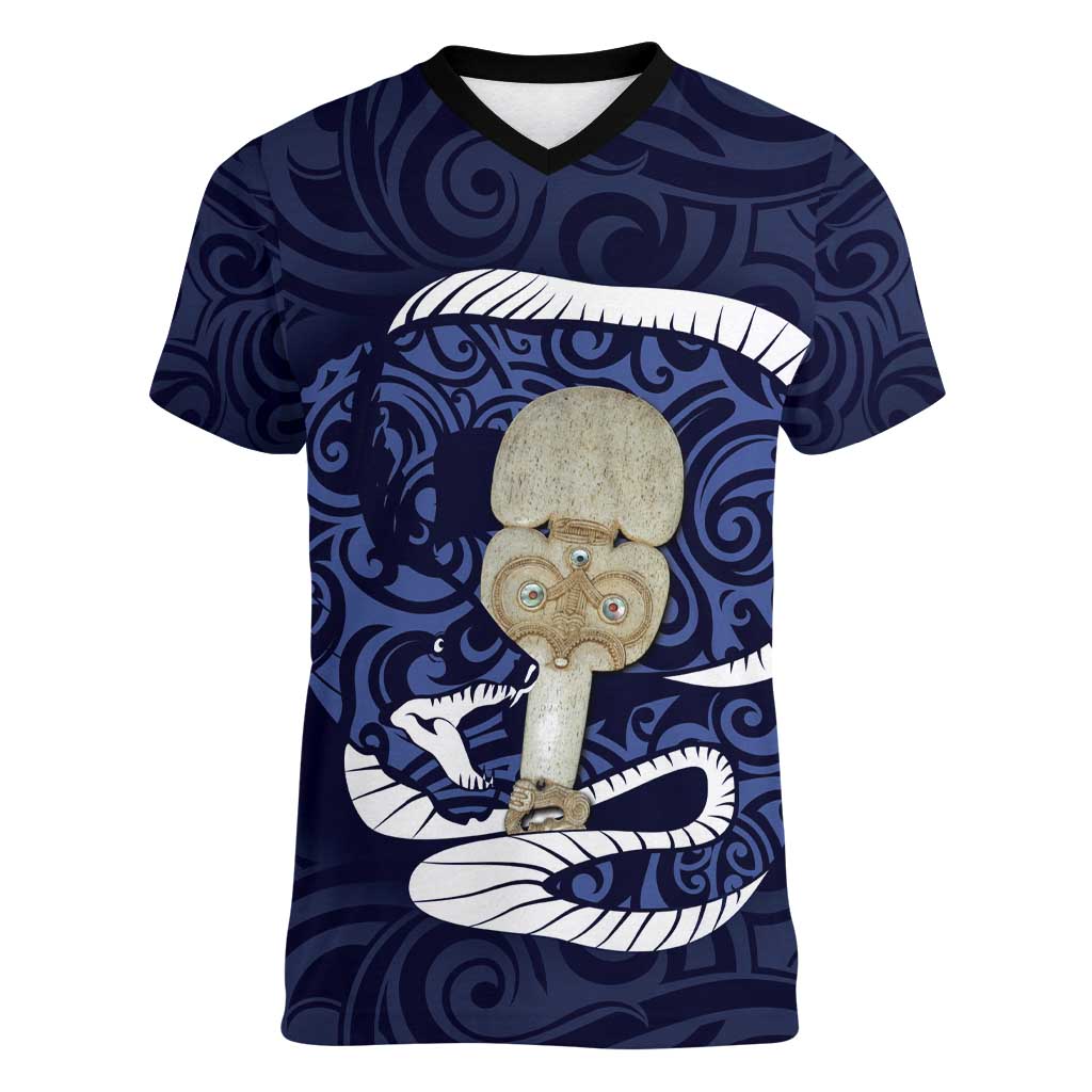 Blue New Zealand Eel Women V-Neck T-Shirt Aotearoa Maori Tuna With Kotiate Weapon