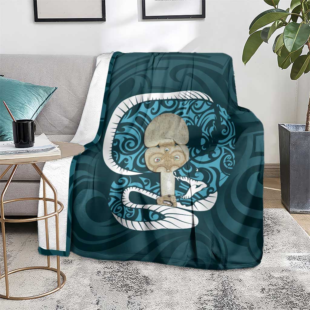 Turquoise New Zealand Eel Blanket Aotearoa Maori Tuna With Kotiate Weapon LT14 - Polynesian Pride