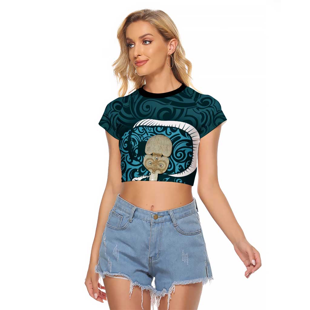 Turquoise New Zealand Eel Raglan Cropped T Shirt Aotearoa Maori Tuna With Kotiate Weapon LT14 Female Turquoise - Polynesian Pride