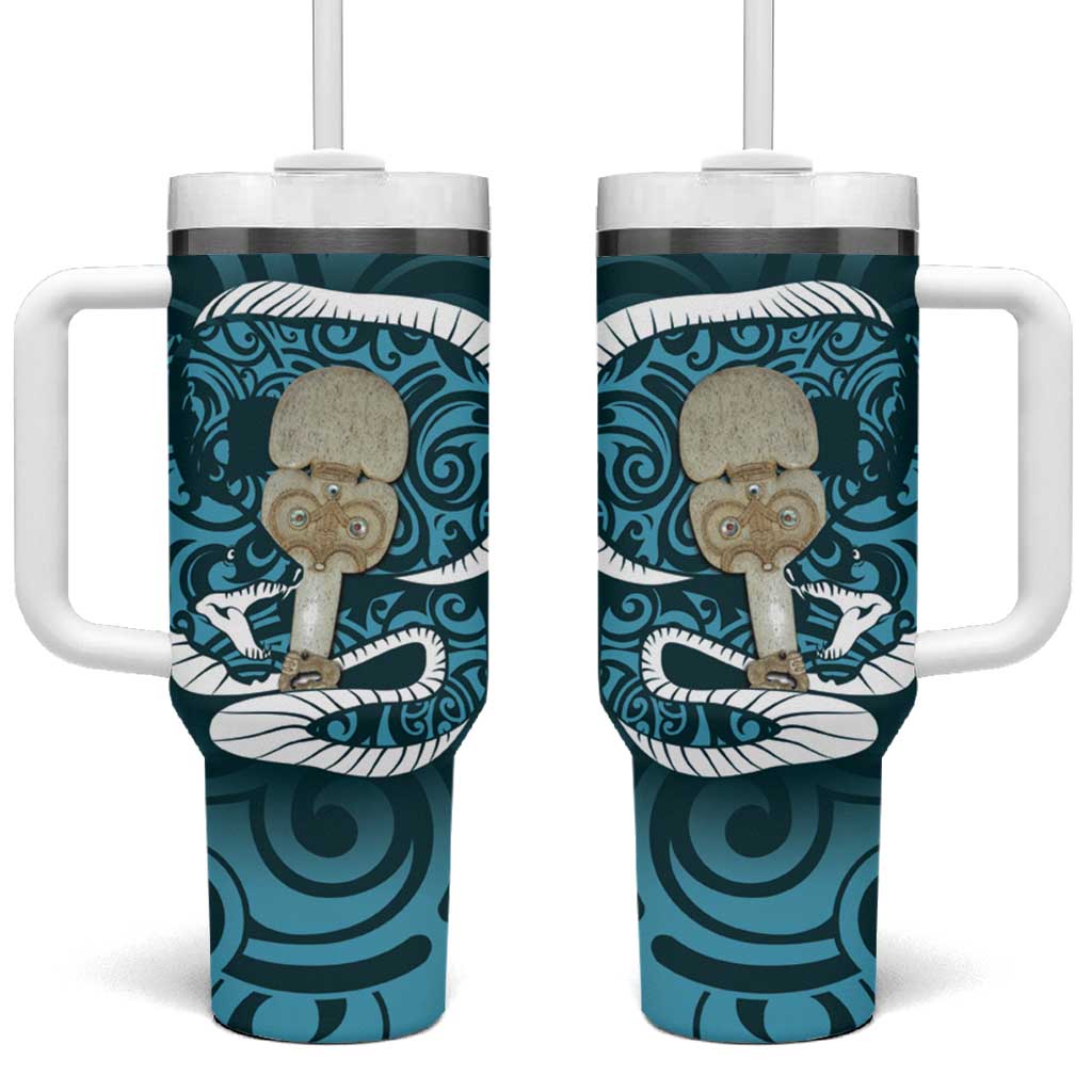 Turquoise New Zealand Eel Tumbler With Handle Aotearoa Maori Tuna With Kotiate Weapon LT14 One Size: 40 oz Turquoise - Polynesian Pride
