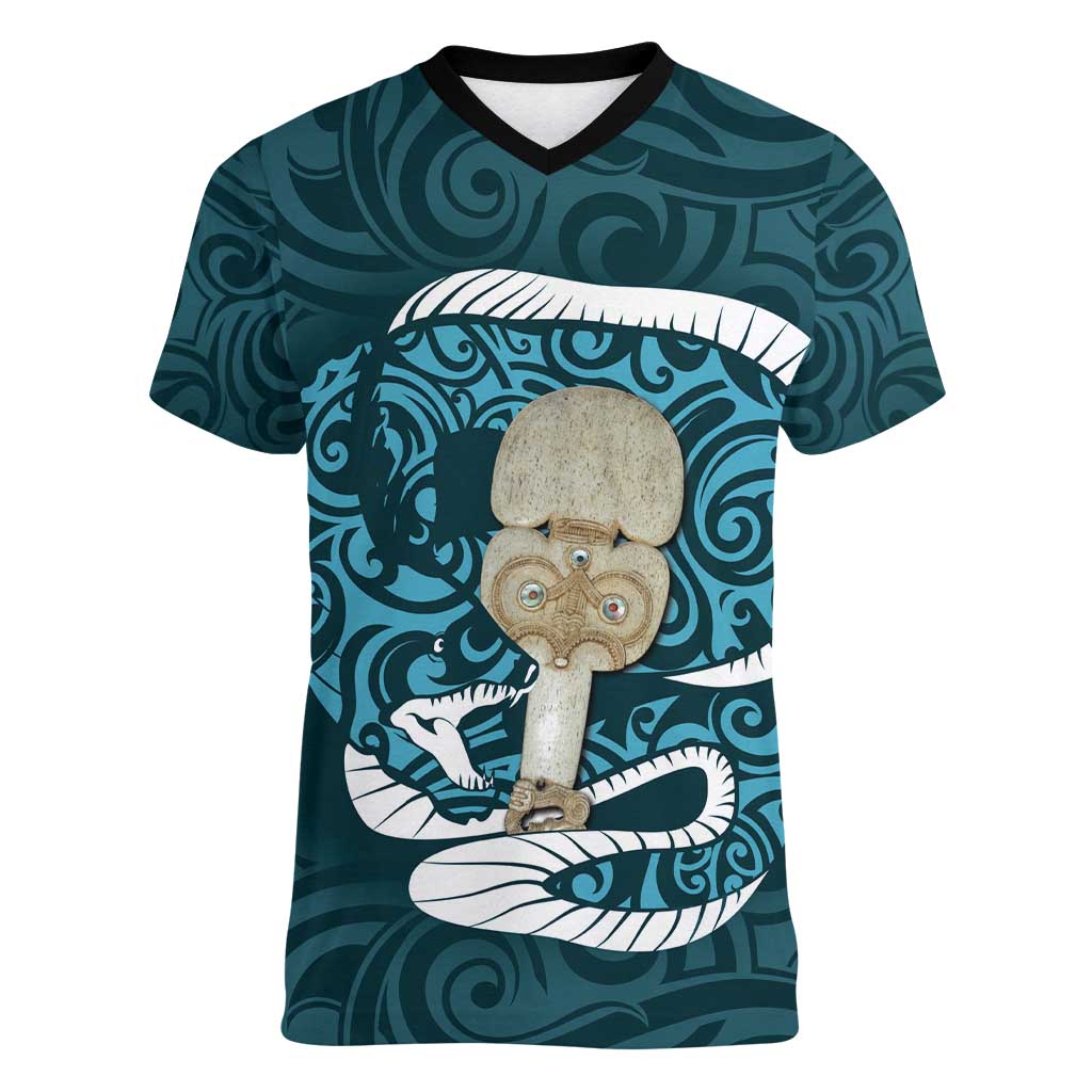 Turquoise New Zealand Eel Women V-Neck T-Shirt Aotearoa Maori Tuna With Kotiate Weapon