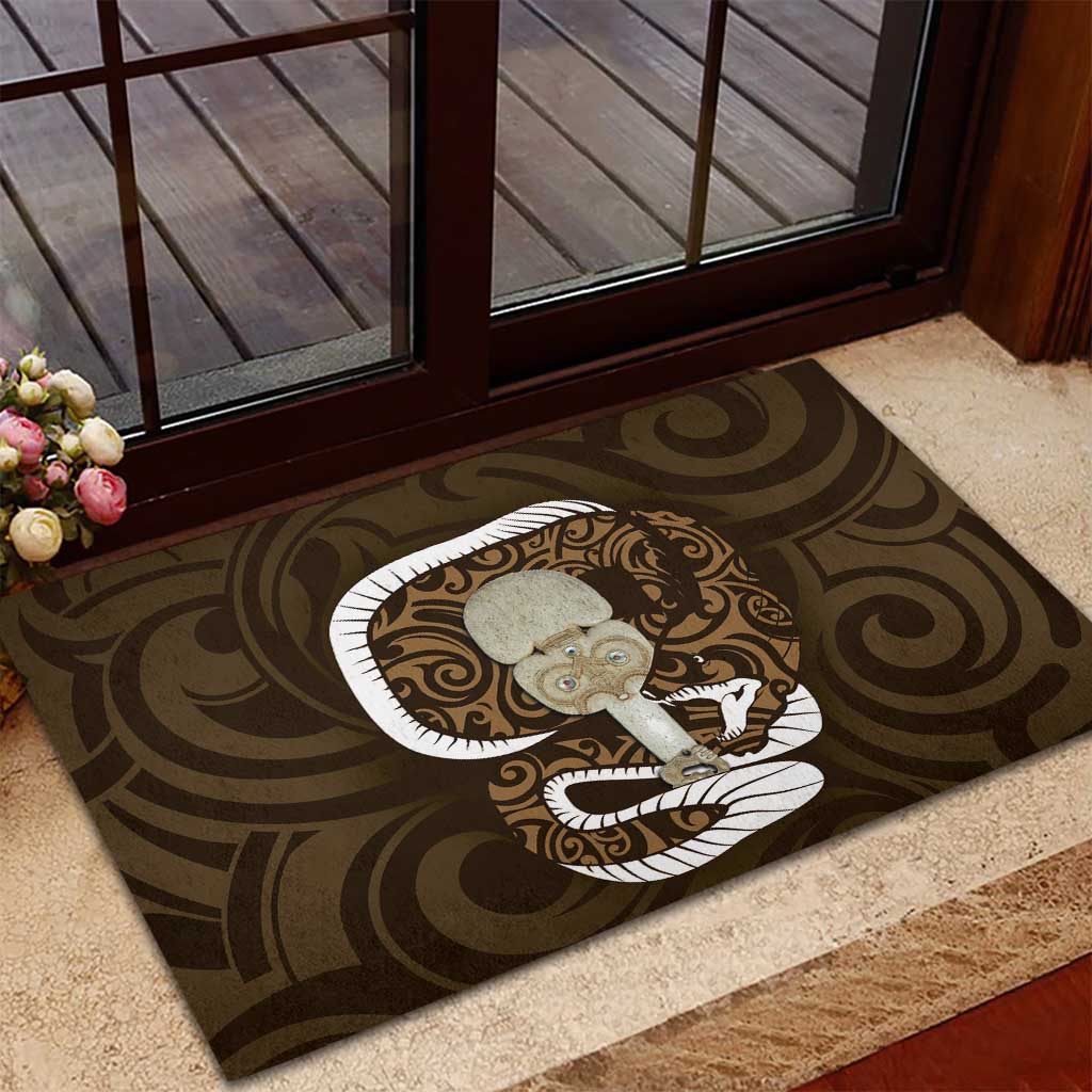Gold New Zealand Eel Rubber Doormat Aotearoa Maori Tuna With Kotiate Weapon LT14 - Polynesian Pride
