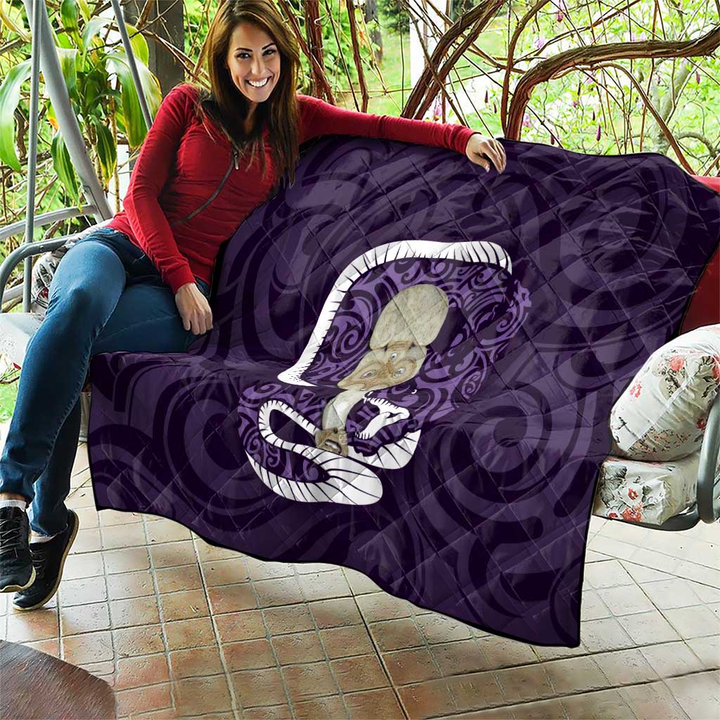 Purple New Zealand Eel Quilt Aotearoa Maori Tuna With Kotiate Weapon
