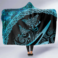 New Zealand Stingray Hooded Blanket Aotearoa Whai With Maori Paua Shell LT14 One Size Turquoise - Polynesian Pride