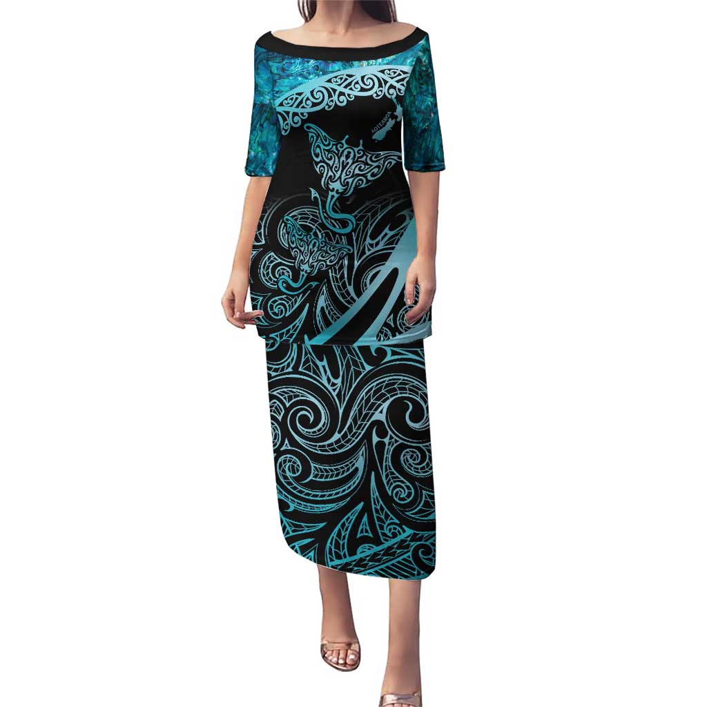 New Zealand Stingray Puletasi Aotearoa Whai With Maori Paua Shell LT14 Long Dress Turquoise - Polynesian Pride