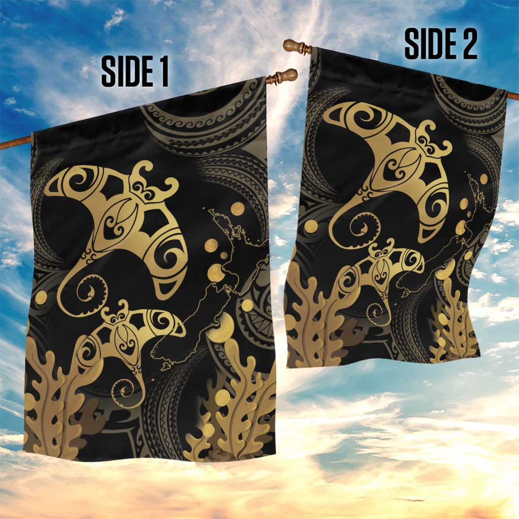 Black And Gold Aotearoa Whai Garden Flag NZ Stingrays Maori Curves Style LT14 - Polynesian Pride