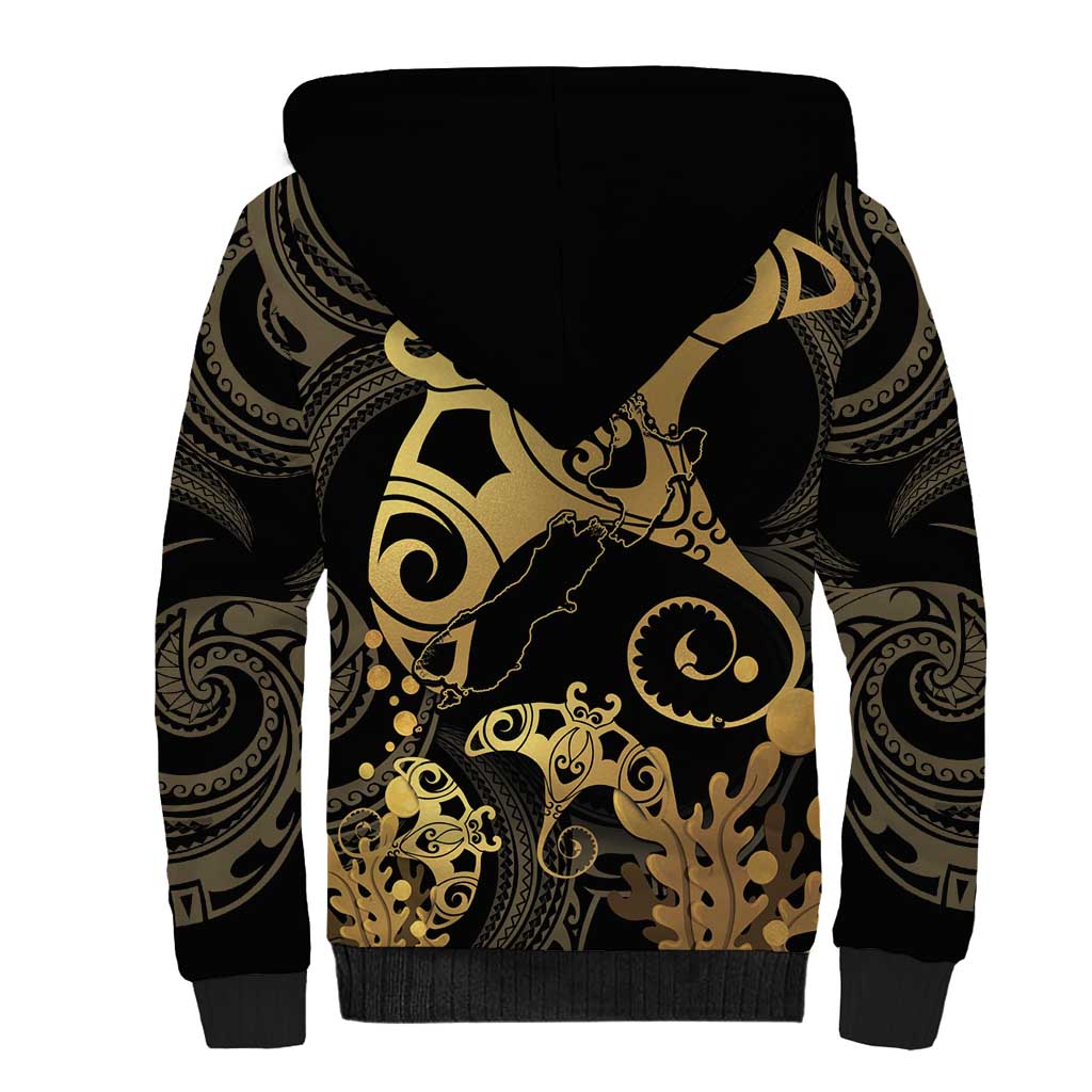 Black And Gold Aotearoa Whai Sherpa Hoodie NZ Stingrays Maori Curves Style LT14 - Polynesian Pride