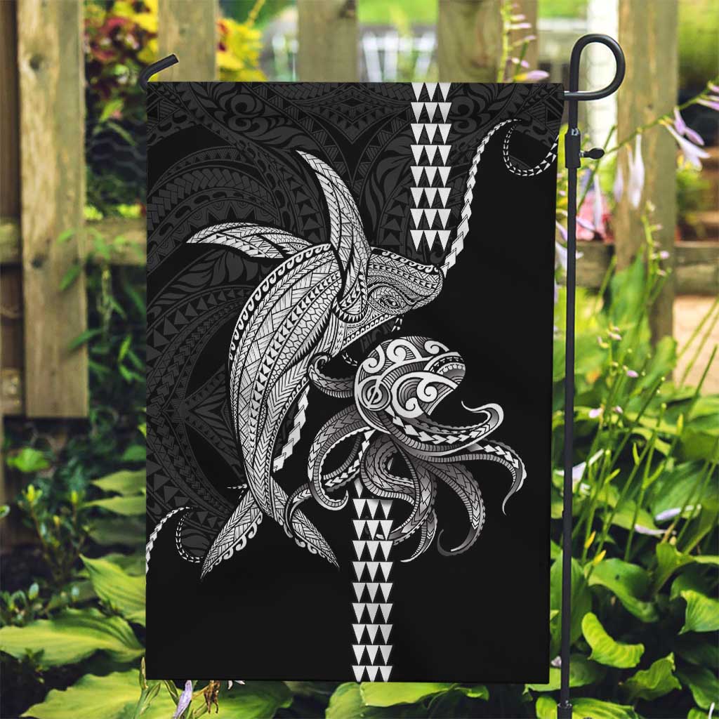 Kanaloa Aloha Hawaii Garden Flag Humpback Whale Octopus Tattoo Kakau Pattern LT14 Garden Flag Black - Polynesian Pride