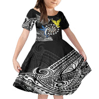 Personalised Cook Islands Darts Family Matching Off Shoulder Maxi Dress and Hawaiian Shirt Kuki Airani Tribal Pattern LT14 Daughter's Dress Black - Polynesian Pride