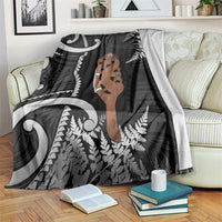 New Zealand Maripi Blanket Silver Fern Mix Aotearoa Maori Pattern LT14 Black - Polynesian Pride