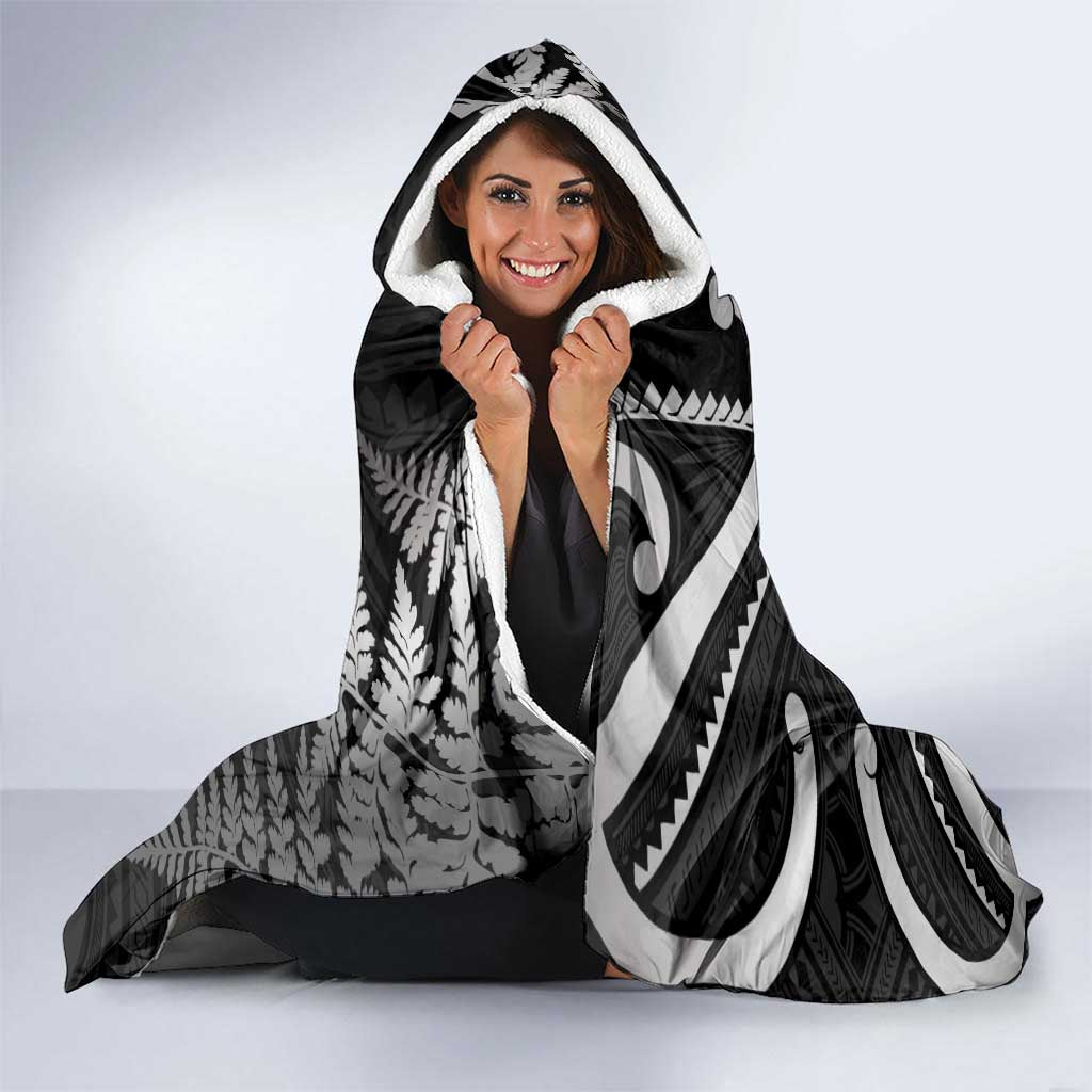 New Zealand Maripi Hooded Blanket Silver Fern Mix Aotearoa Maori Pattern LT14 - Polynesian Pride