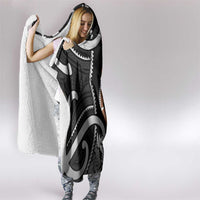 New Zealand Maripi Hooded Blanket Silver Fern Mix Aotearoa Maori Pattern LT14 - Polynesian Pride