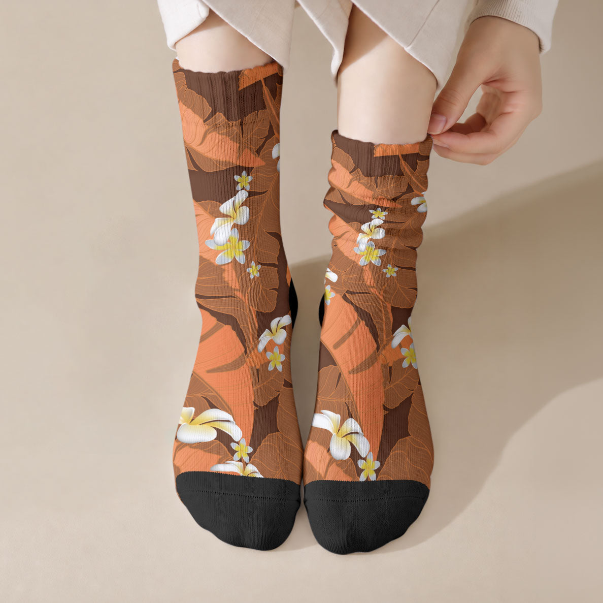 Orange Banana Leaf Hawaii Crew Socks Lau Maia Plumeria Tropical Summer Vibes LT14 Crew Socks Orange - Polynesian Pride