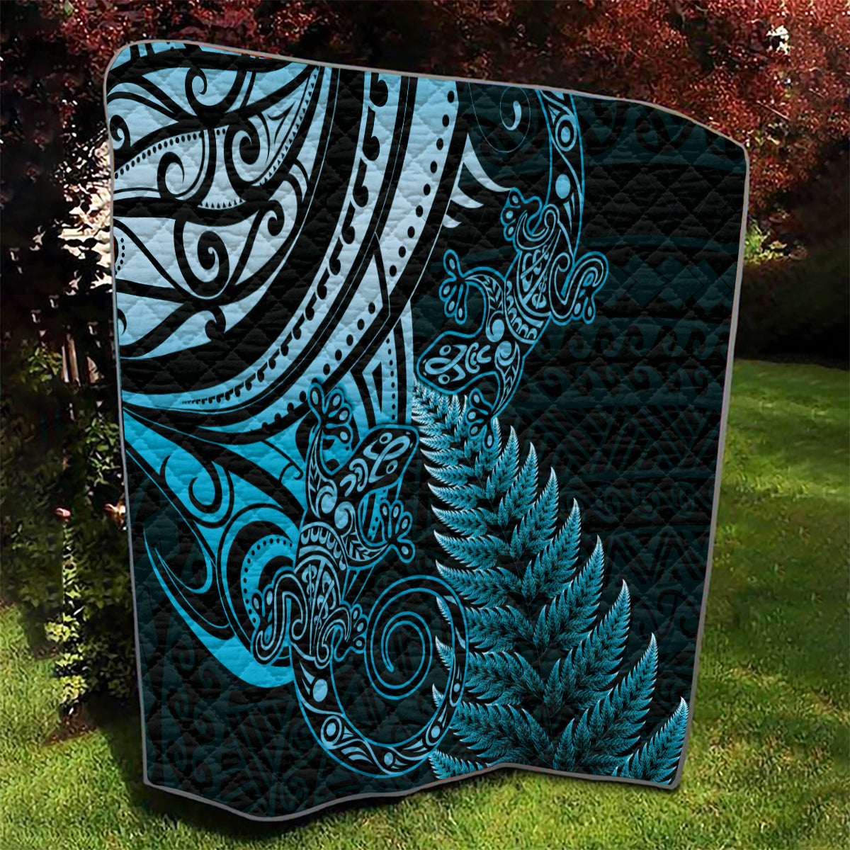 New Zealand Lizard Quilt Silver Fern Aotearoa Maori Blue Version