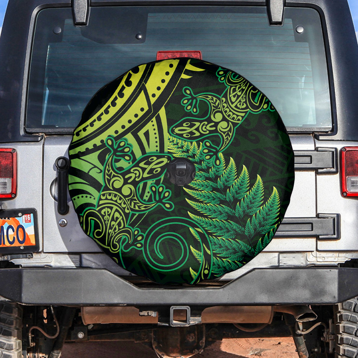 New Zealand Lizard Spare Tire Cover Silver Fern Aotearoa Maori Green Version