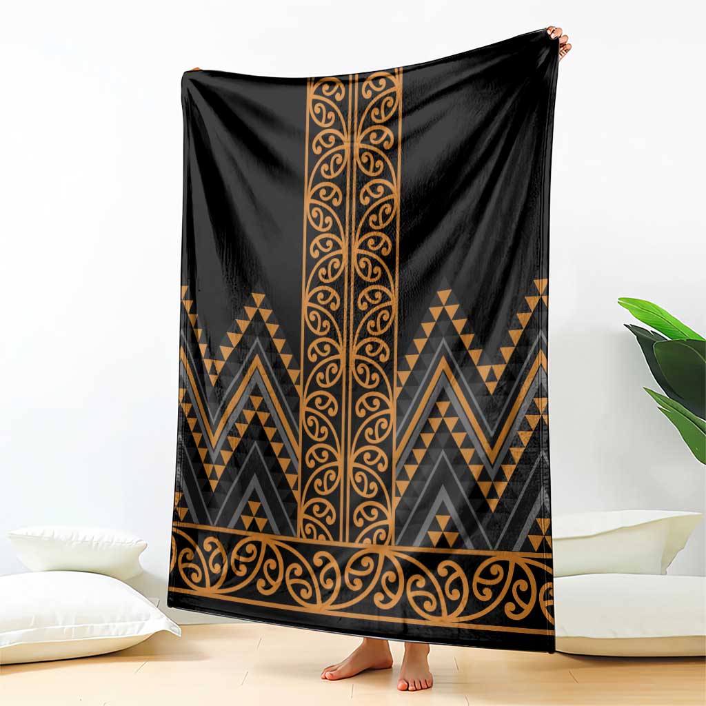 Gold Aotearoa Mangopare Kowhaiwhai and Niho Taniwha Blanket Maori New Zealand