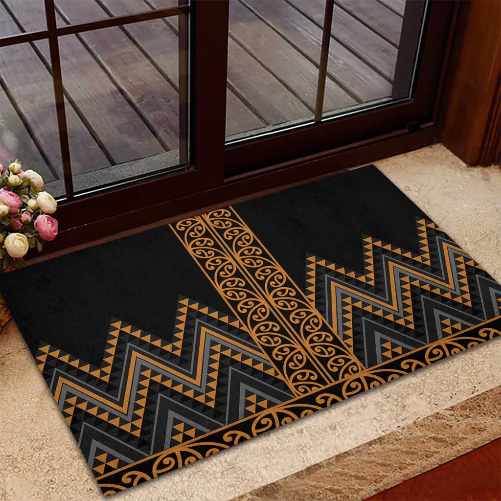 Gold Aotearoa Mangopare Kowhaiwhai and Niho Taniwha Rubber Doormat Maori New Zealand