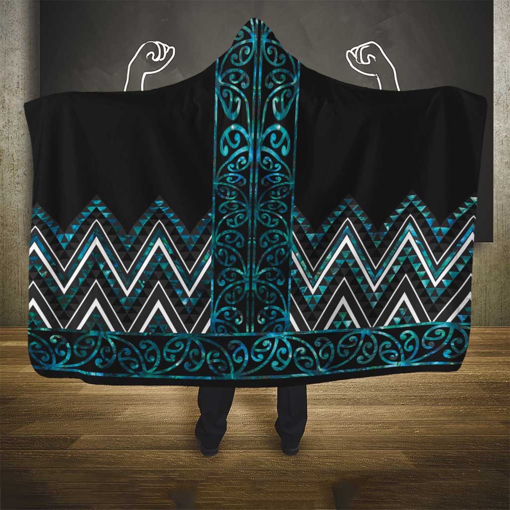 Paua Shell Aotearoa Mangopare Kowhaiwhai and Niho Taniwha Hooded Blanket Maori New Zealand