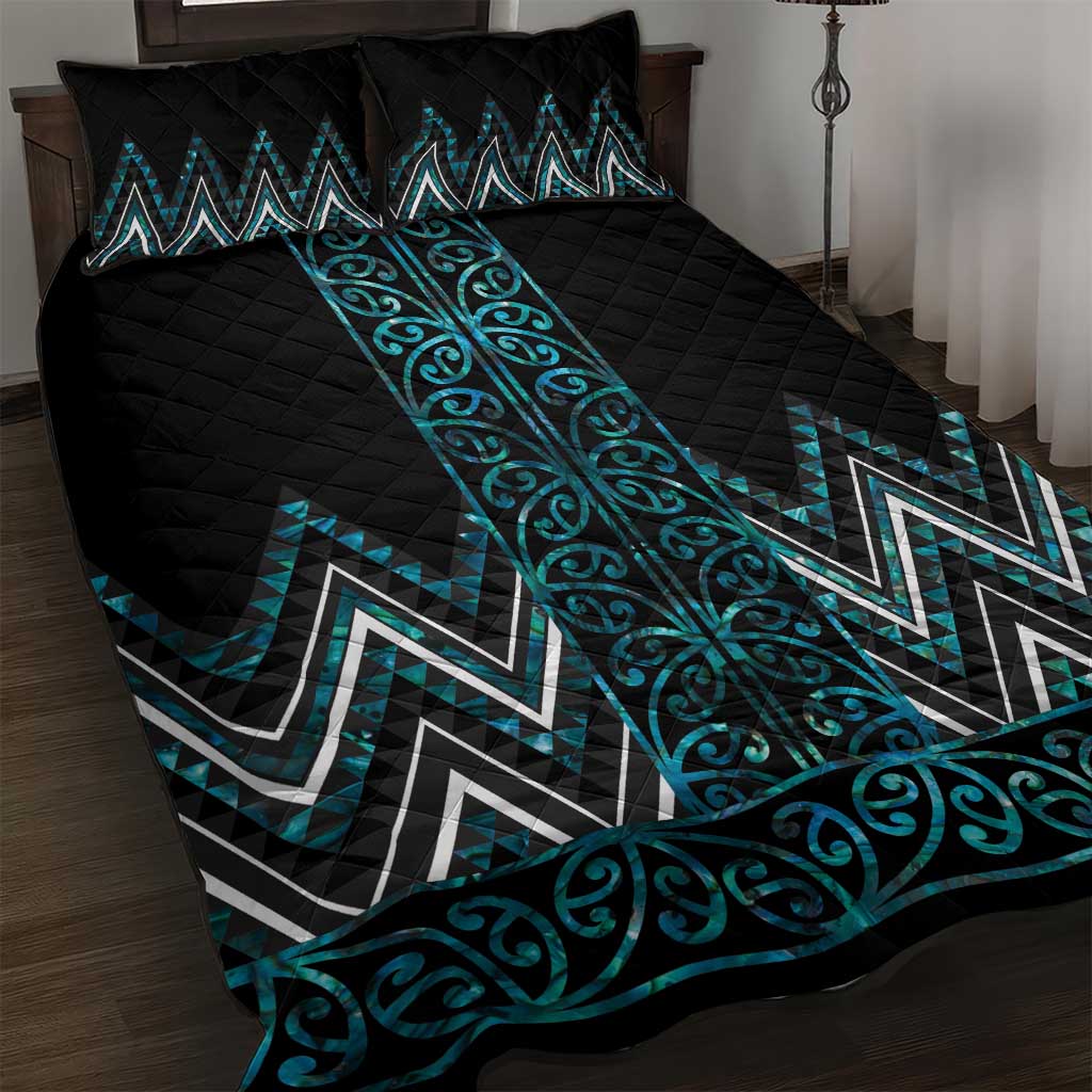 Paua Shell Aotearoa Mangopare Kowhaiwhai and Niho Taniwha Quilt Bed Set Maori New Zealand