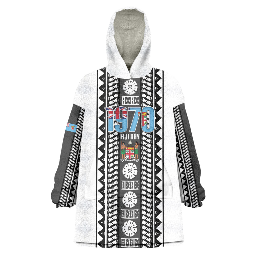 Fiji Day 1970 Wearable Blanket Hoodie For Fiji Ever Fiji Tapa Pattern White LT14 One Size White - Polynesian Pride