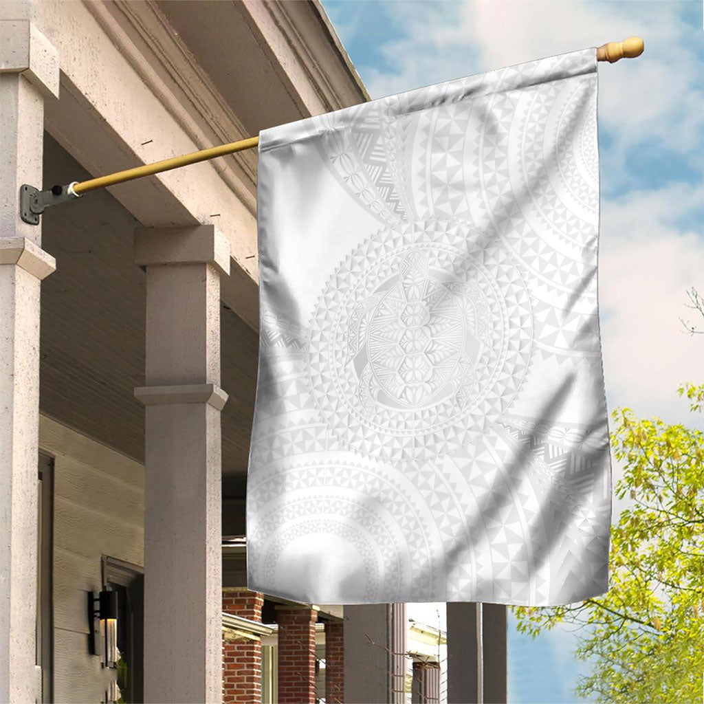 Tonga White Sunday Garden Flag Fakame Tongan Ngatu Turtle LT14 House Flag White - Polynesian Pride