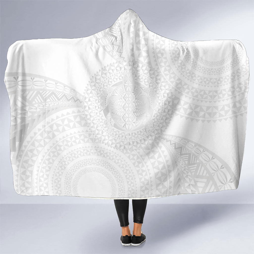 Tonga White Sunday Hooded Blanket Fakame Tongan Ngatu Turtle LT14 One Size White - Polynesian Pride