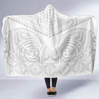 Niue White Sunday Hooded Blanket Aho Tapu Fanau Hiapo Pattern LT14 One Size White - Polynesian Pride