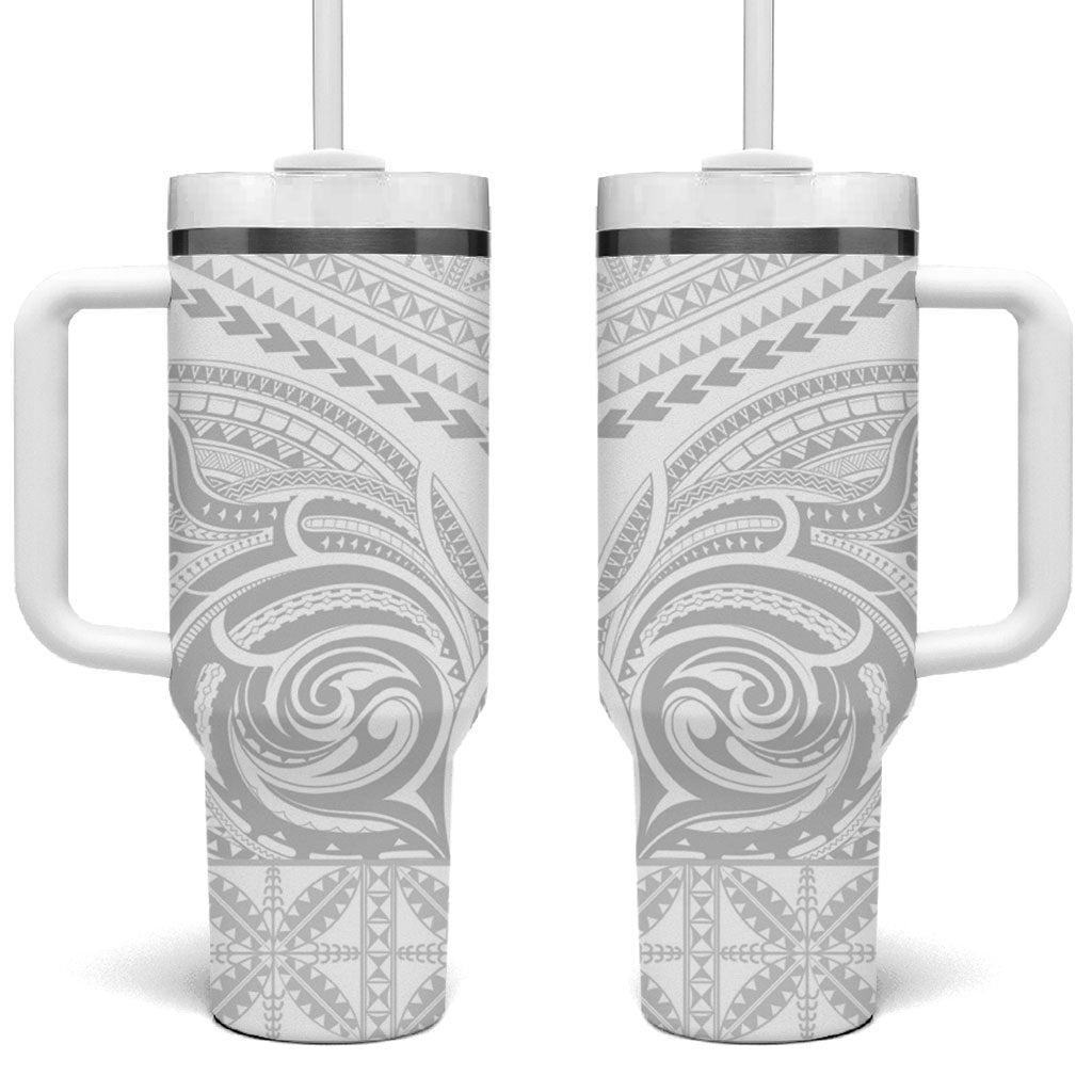 Niue White Sunday Tumbler With Handle Aho Tapu Fanau Hiapo Pattern LT14 One Size: 40 oz White - Polynesian Pride