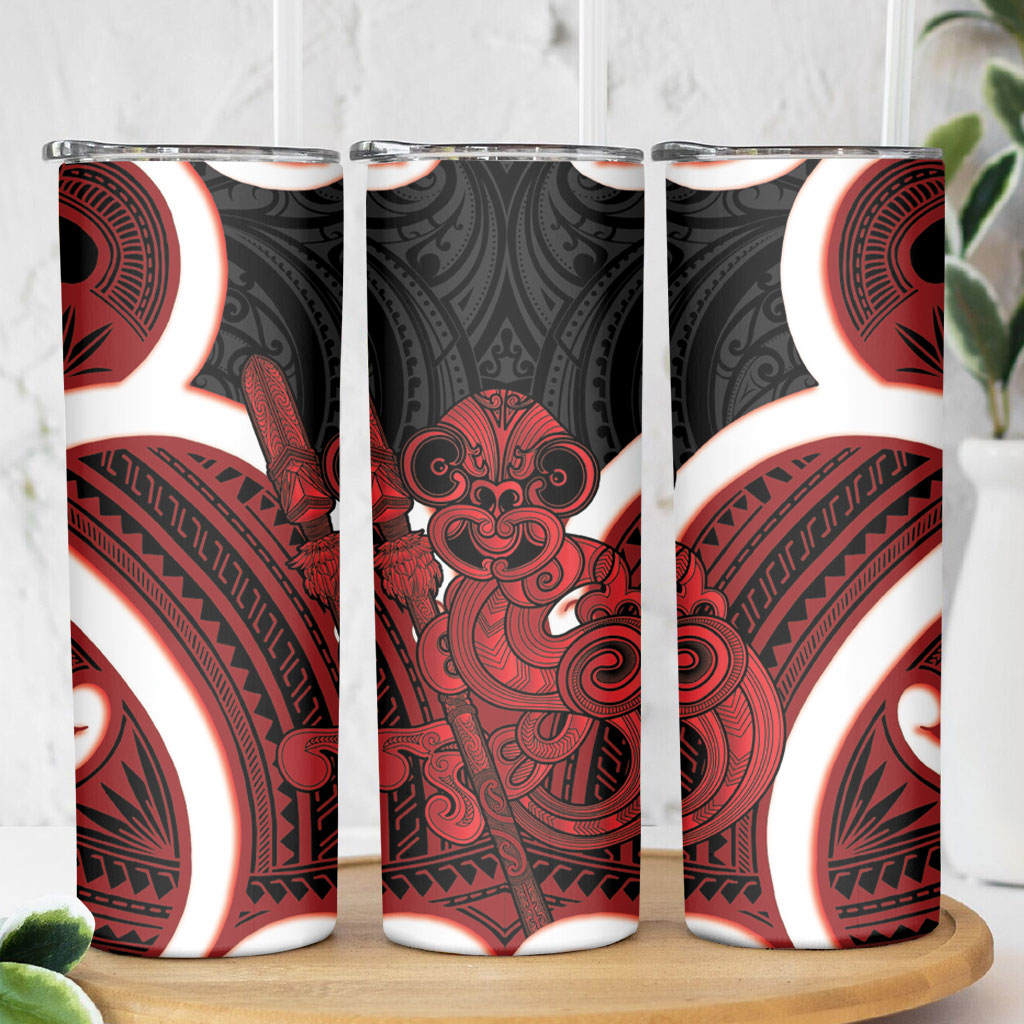 Whero Aotearoa Atua Tumatauenga Skinny Tumbler Maori God Of War Tiki With Taiaha LT14 - Polynesian Pride