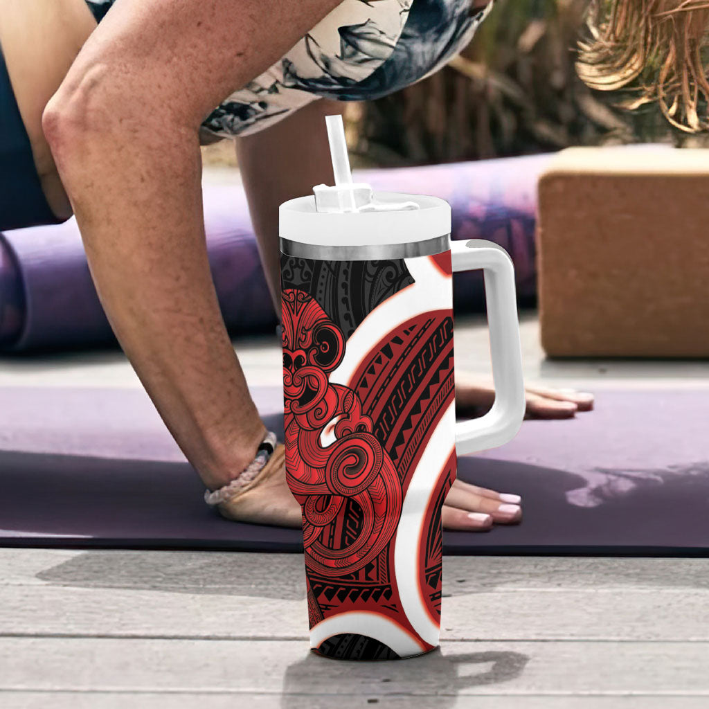 Whero Aotearoa Atua Tumatauenga Tumbler With Handle Maori God Of War Tiki With Taiaha LT14 - Polynesian Pride