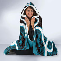 Kikorangi Aotearoa Atua Tumatauenga Personalised Hooded Blanket Maori God Of War Tiki With Taiaha LT14 - Polynesian Pride