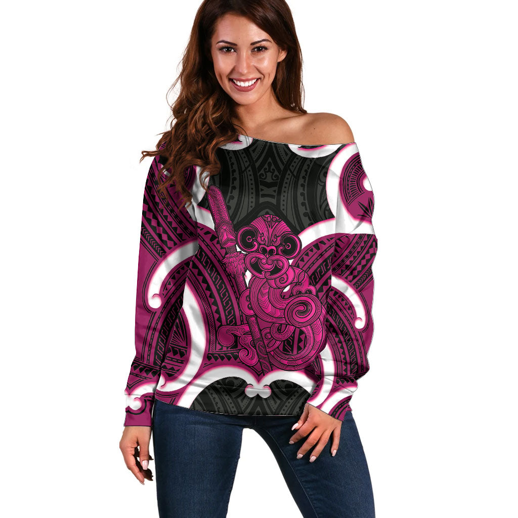 Mawhero Aotearoa Atua Tumatauenga Personalised Off Shoulder Sweater Maori God Of War Tiki With Taiaha LT14 Women Pink - Polynesian Pride