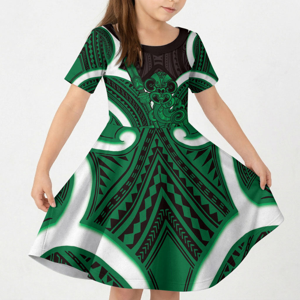 Kakariki Aotearoa Atua Tumatauenga Personalised Kid Short Sleeve Dress Maori God Of War Tiki With Taiaha LT14 KID Green - Polynesian Pride