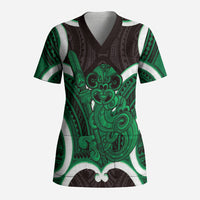 Kakariki Aotearoa Atua Tumatauenga Personalised Scrub Top Maori God Of War Tiki With Taiaha LT14 Adult Green - Polynesian Pride