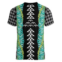 Black Palaka Hawaii Iwa Bird Women V-Neck T-Shirt Hawaiian Kakau Jade Vine Lei - Polynesian Pride